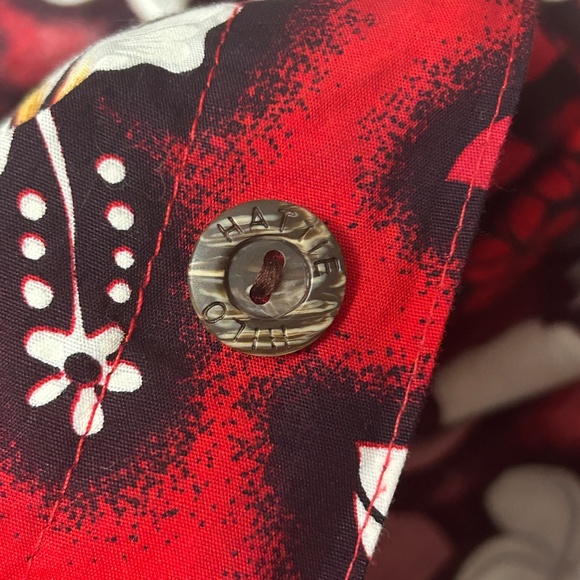 Hilo Hattie Vtg Hawaiian Tiki Shirt Full Button Front handsome colour mix NWOT - Picture 12 of 16